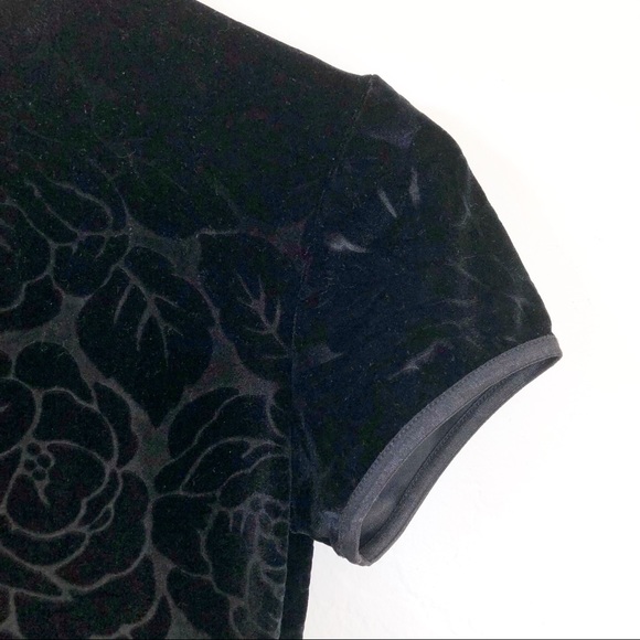 Vintage 90’s Velvet Dress with embossed roses - Picture 6 of 8
